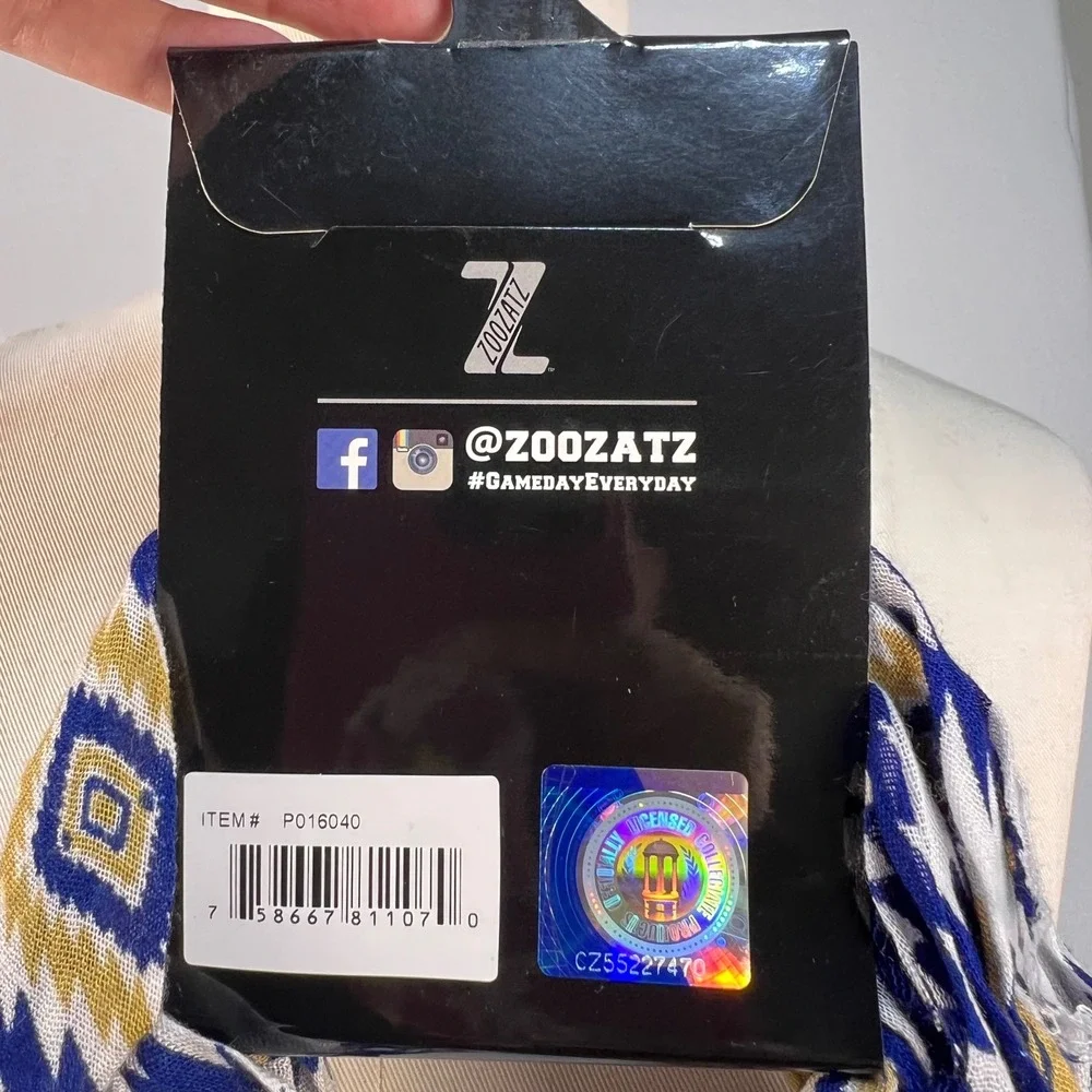 ZooZatz Blue Infinity Scarf Women OS Montana State Bobcats Geometric Lightweight